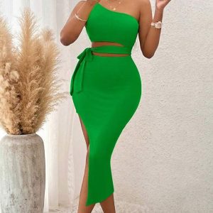 Chic Knitted Dress with Slant Neckline and Tie Waist